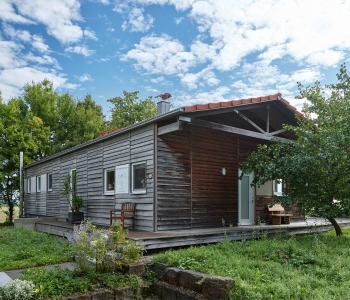 Low-Budget Wohnhaus